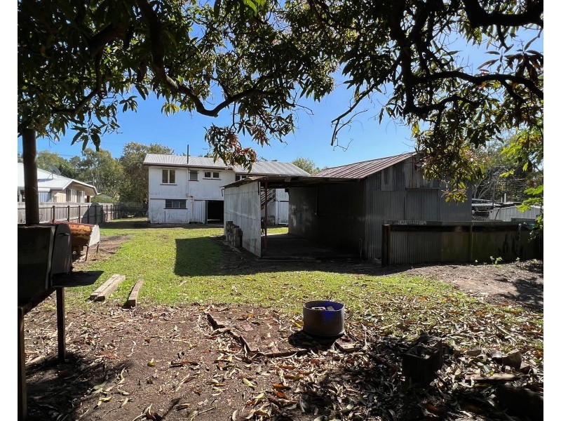 59 Range Road, Sarina QLD 4737