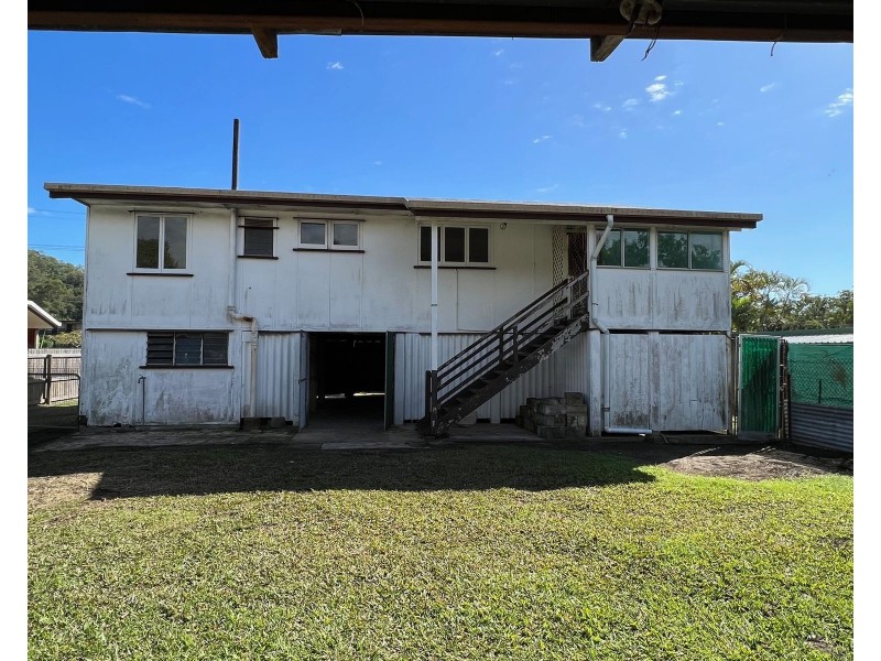 59 Range Road, Sarina QLD 4737