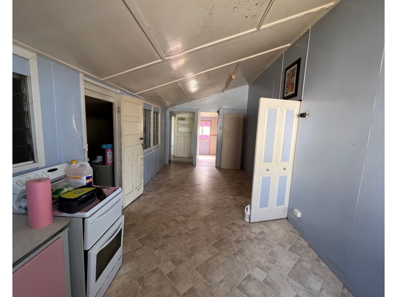 7 Heron Street, Sarina QLD 4737