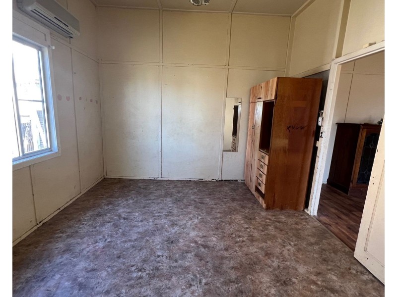 7 Heron Street, Sarina QLD 4737