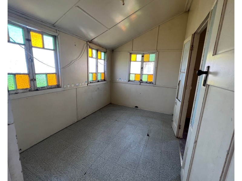 7 Heron Street, Sarina QLD 4737