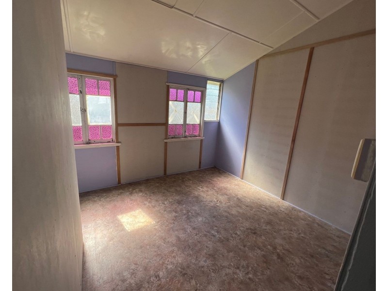 7 Heron Street, Sarina QLD 4737