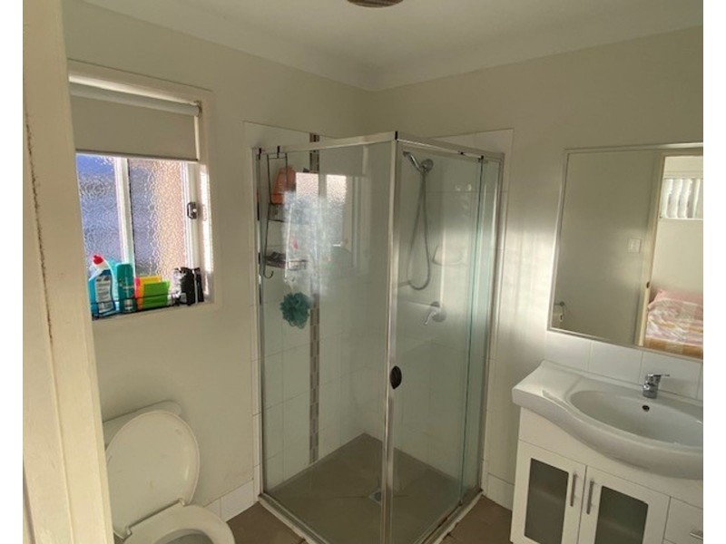 24 Halifax Place, Rural View QLD 4740