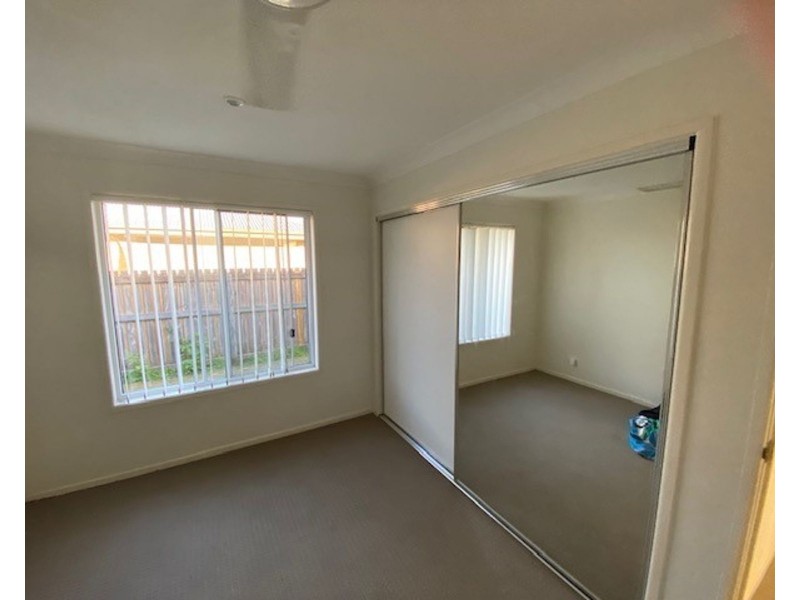 24 Halifax Place, Rural View QLD 4740