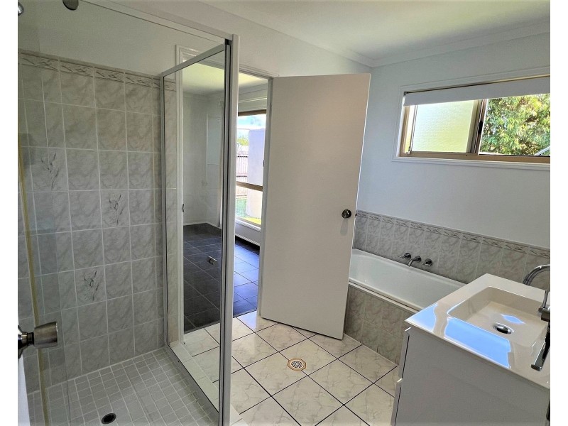 11 Manon Street, Armstrong Beach QLD 4737