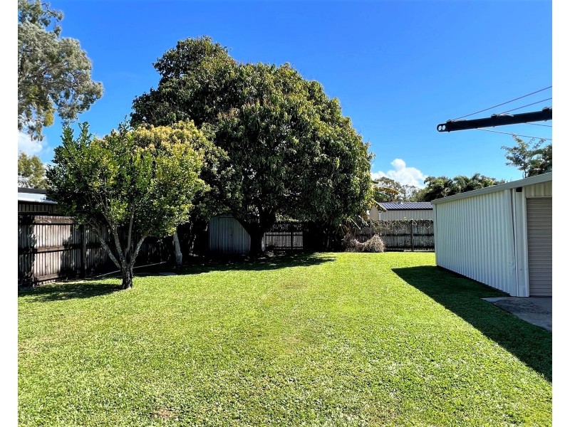 11 Manon Street, Armstrong Beach QLD 4737