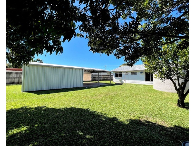 11 Manon Street, Armstrong Beach QLD 4737