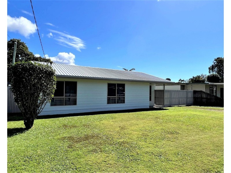11 Manon Street, Armstrong Beach QLD 4737