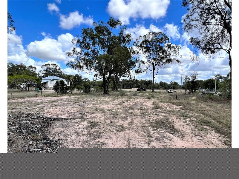 43 Railway Parade, St Lawrence QLD 4707