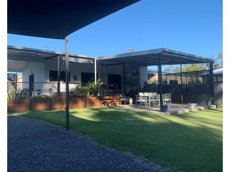 24 Murphy Street, Seaforth QLD 4741