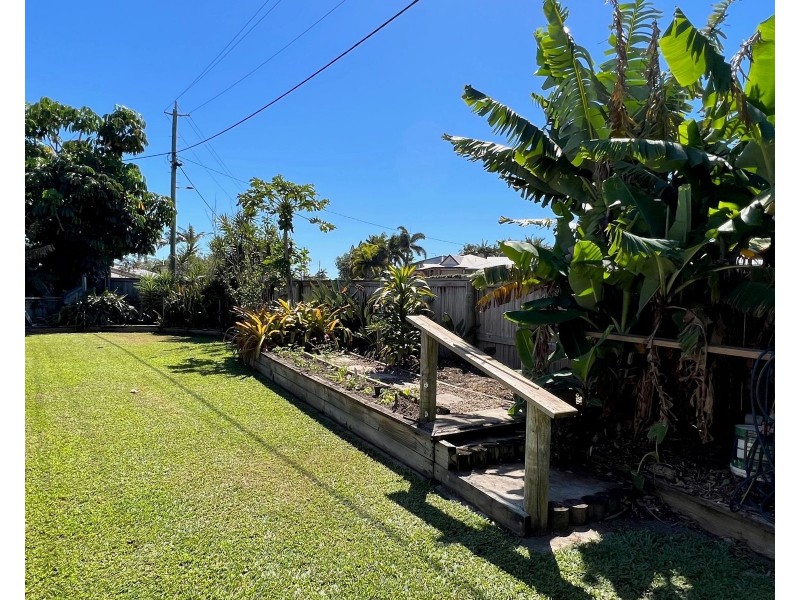 28 Campwin Beach Road, Campwin Beach QLD 4737