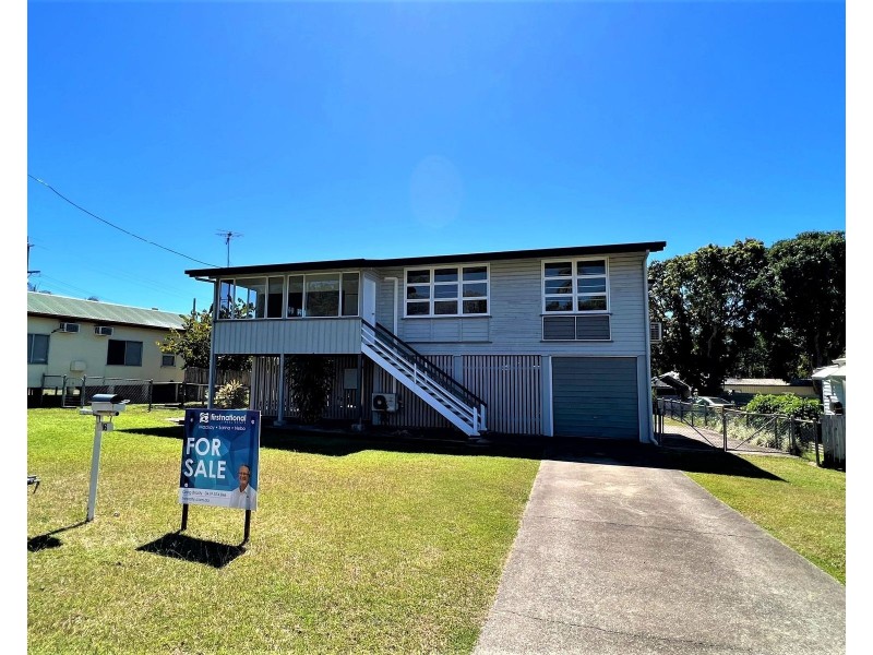 16 Atherton Street, Sarina QLD 4737