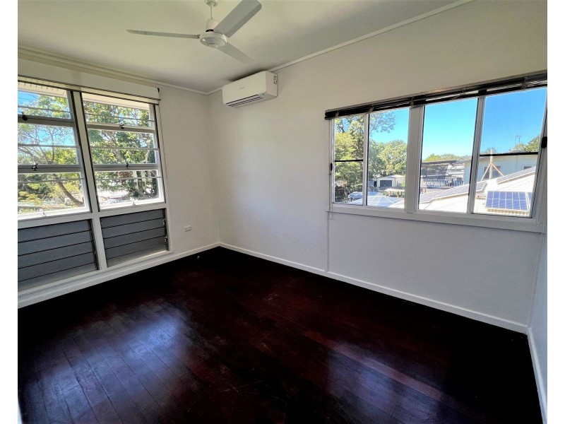 16 Atherton Street, Sarina QLD 4737