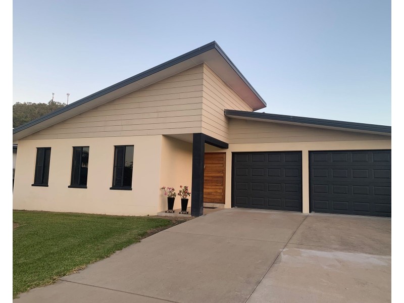 6 Aviland Drive, Seaforth QLD 4741