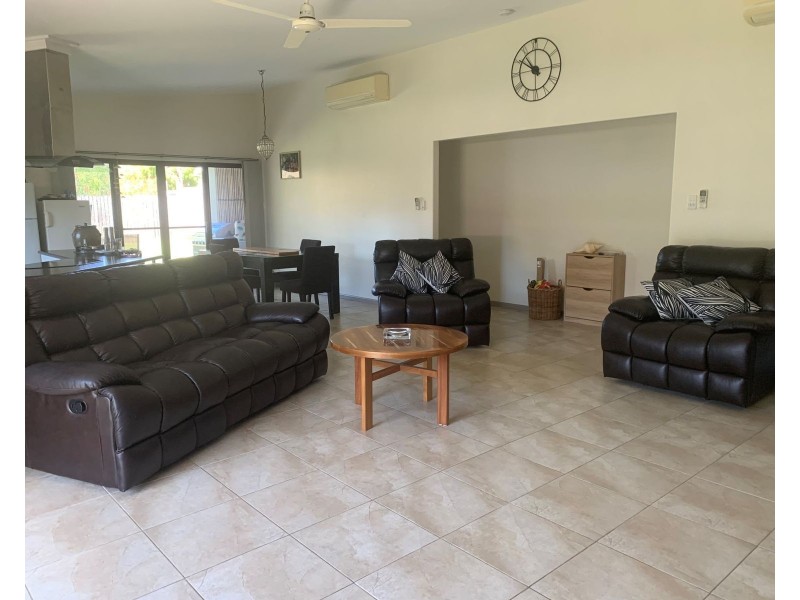 6 Aviland Drive, Seaforth QLD 4741