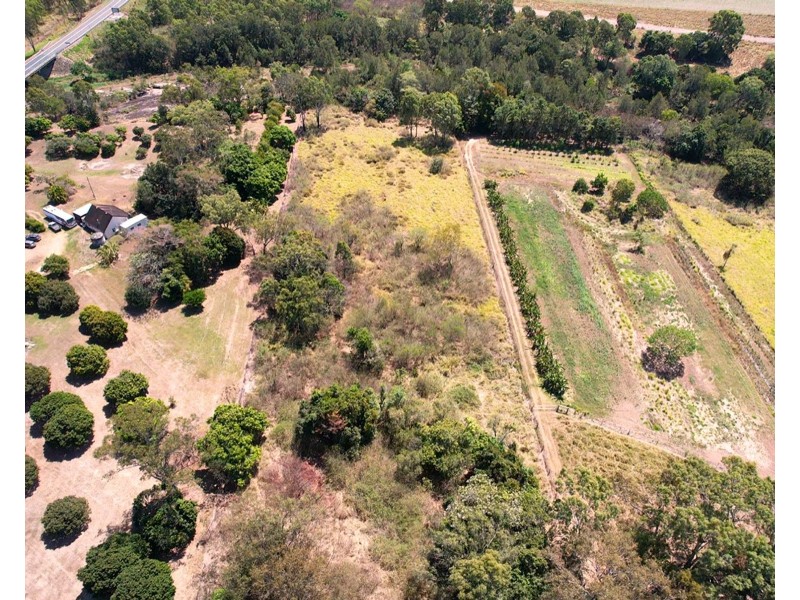 21 Flaggy Rock Road, Clairview QLD 4741