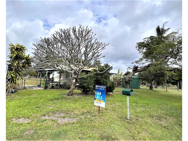 13 Flaggy Street, Clairview QLD 4741