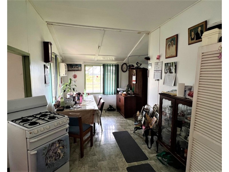 13 Flaggy Street, Clairview QLD 4741