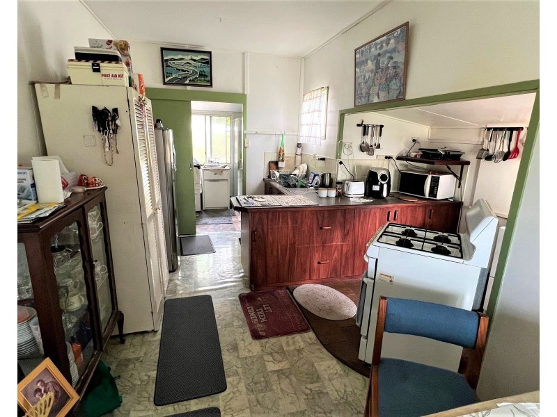 13 Flaggy Street, Clairview QLD 4741