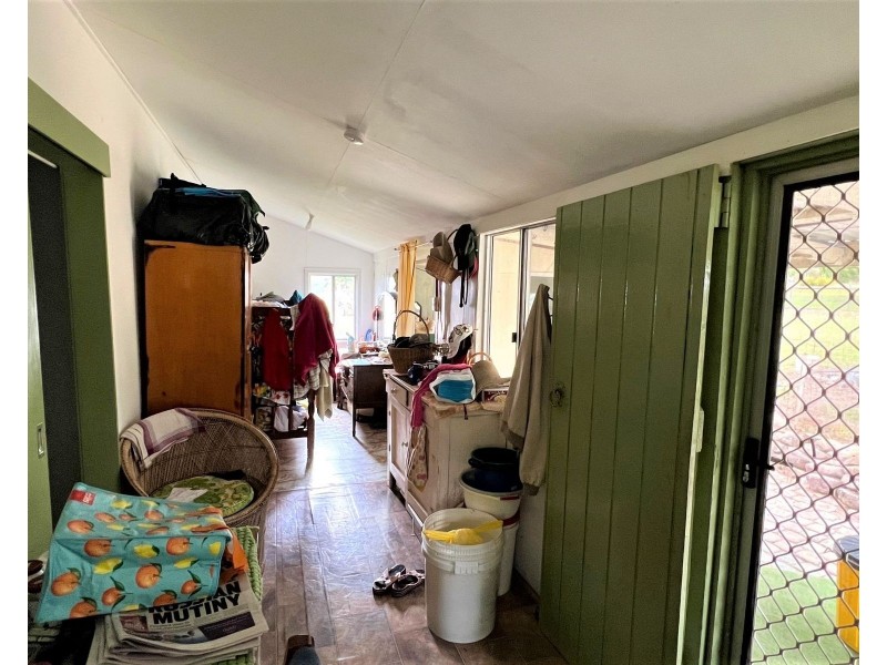 13 Flaggy Street, Clairview QLD 4741