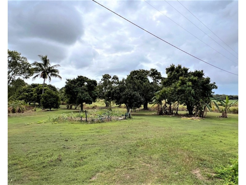 13 Flaggy Street, Clairview QLD 4741