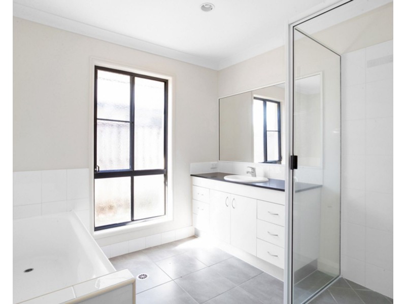 44 Miami Terrace, Blacks Beach QLD 4740