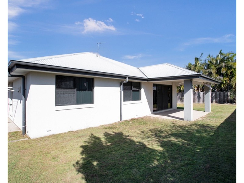 44 Miami Terrace, Blacks Beach QLD 4740