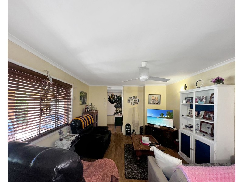 12 Churchill Avenue, Ooralea QLD 4740