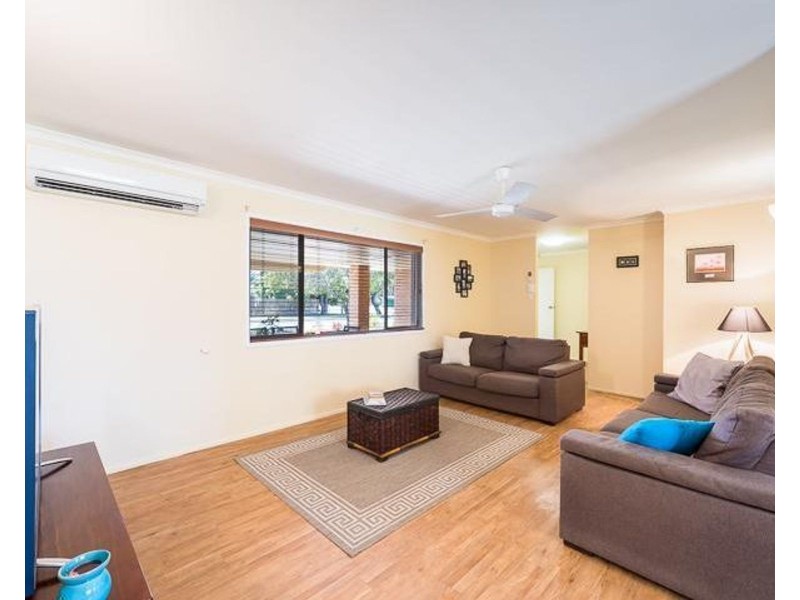 12 Churchill Avenue, Ooralea QLD 4740