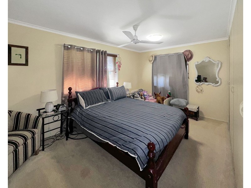 12 Churchill Avenue, Ooralea QLD 4740