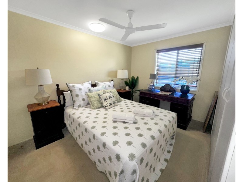 12 Churchill Avenue, Ooralea QLD 4740