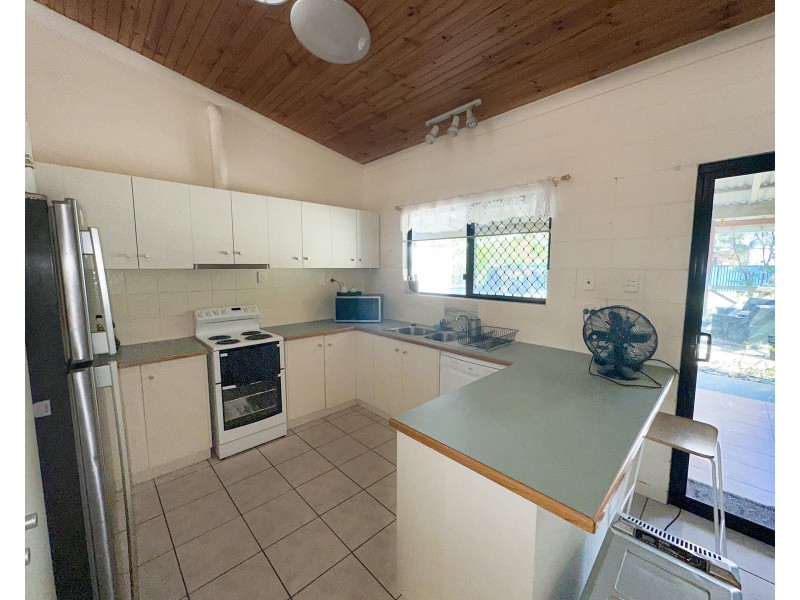 41 Reynolds Street, Nebo QLD 4742