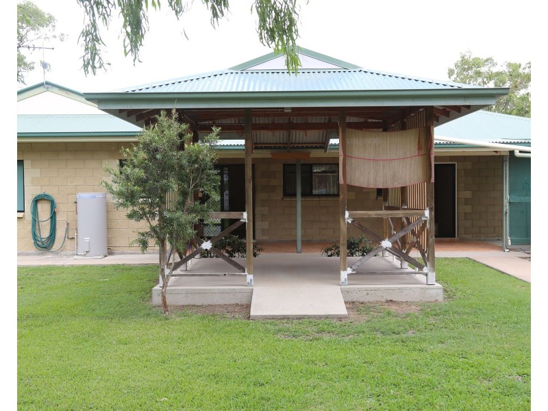 41 Reynolds Street, Nebo QLD 4742