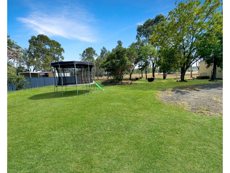 41 Reynolds Street, Nebo QLD 4742