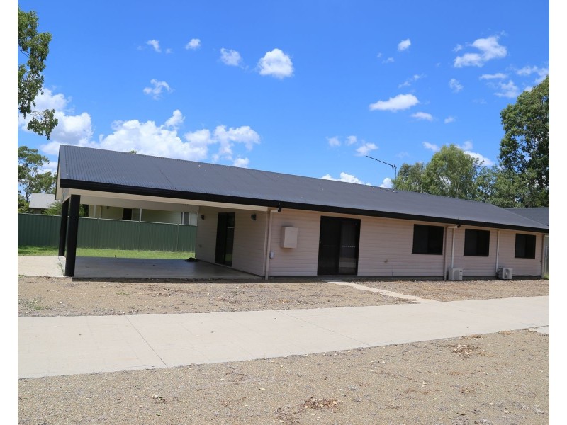 28 Reynolds Street, Nebo QLD 4742