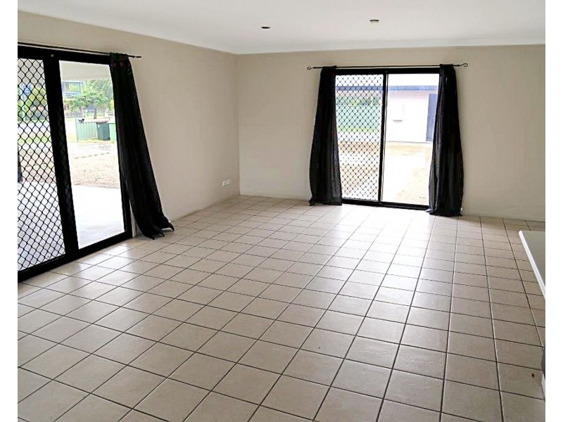 28 Reynolds Street, Nebo QLD 4742