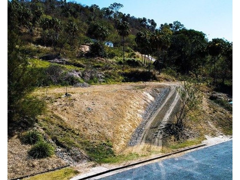 39 Ridgewood Drive, Farleigh QLD 4741