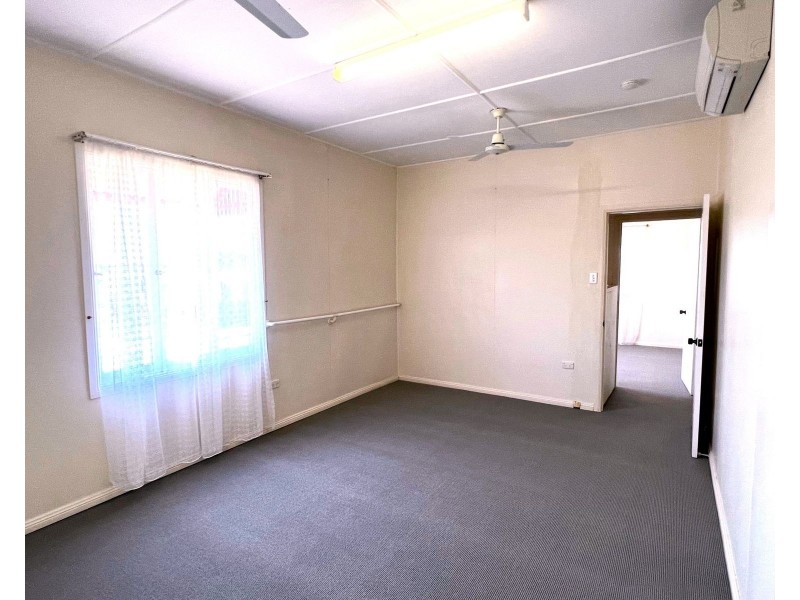 9 Langdon Street, Sarina QLD 4737