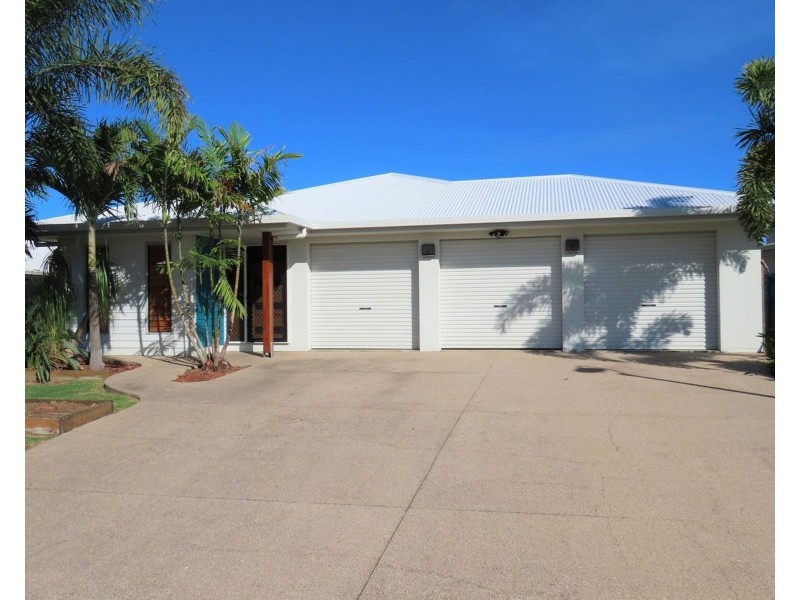 56 Dickens Avenue, Ooralea QLD 4740