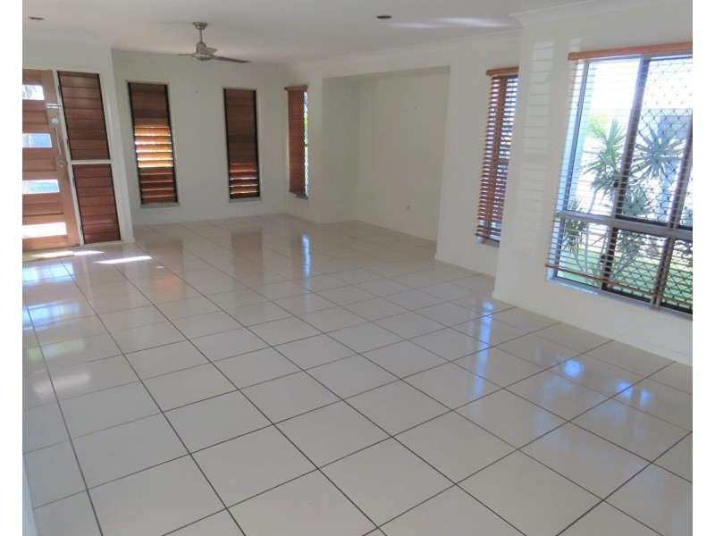 56 Dickens Avenue, Ooralea QLD 4740