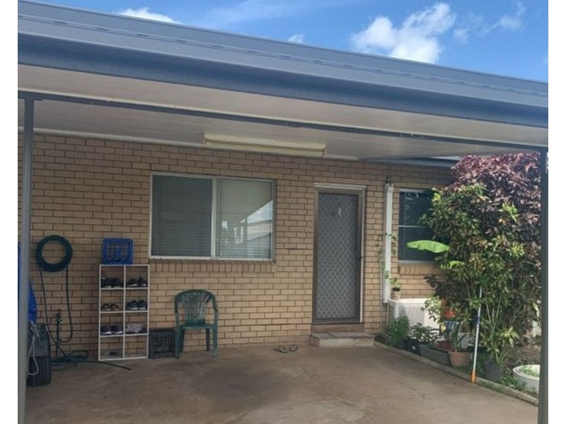 2/23 Ware Avenue, Sarina QLD 4737