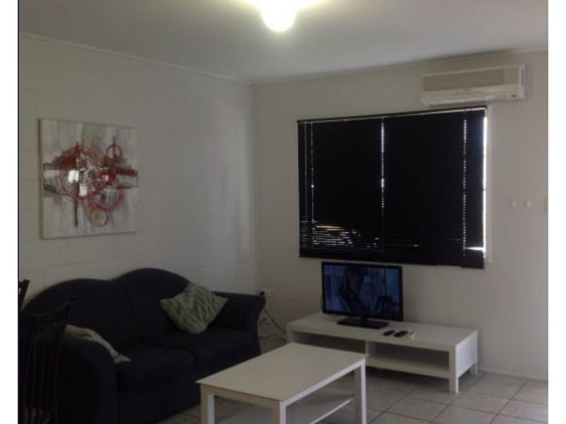 2/23 Ware Avenue, Sarina QLD 4737