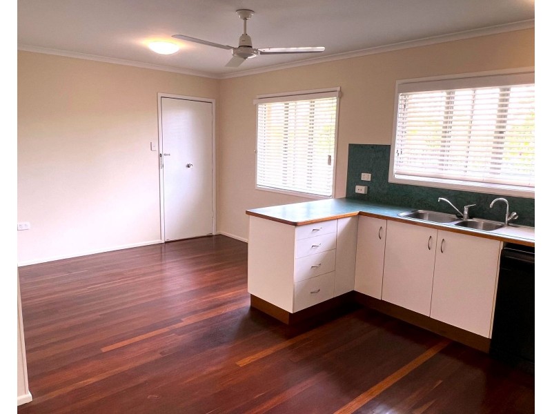140 Broad Street, Sarina QLD 4737