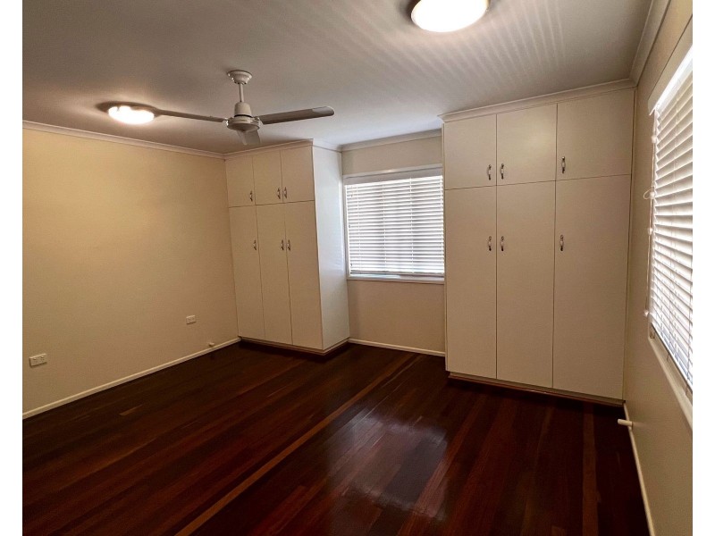 140 Broad Street, Sarina QLD 4737