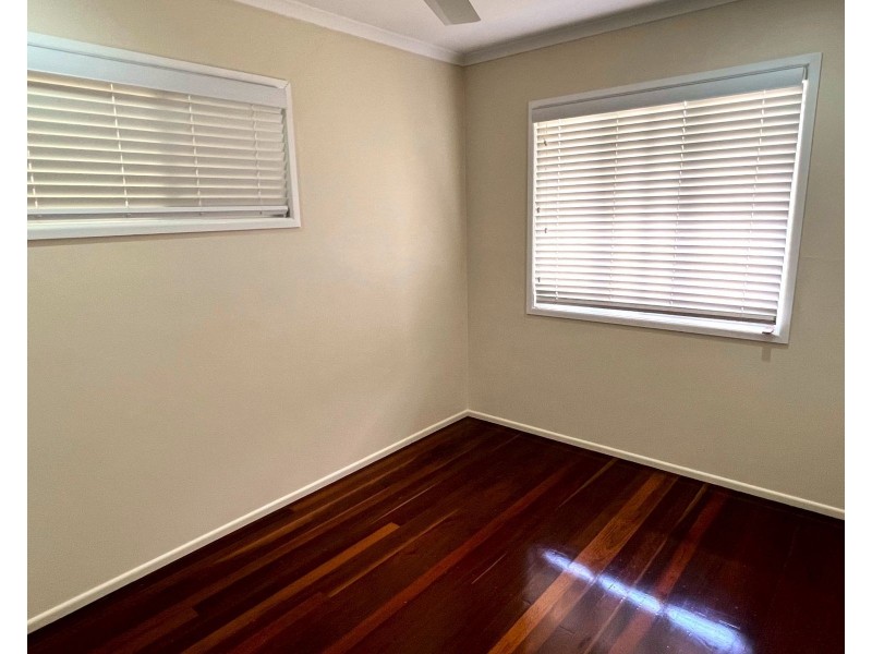 140 Broad Street, Sarina QLD 4737