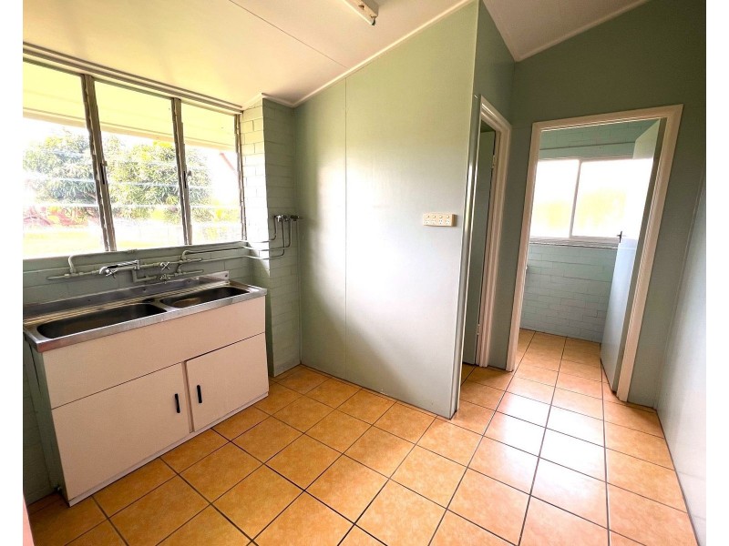 140 Broad Street, Sarina QLD 4737