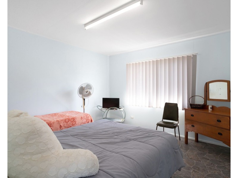 24 The Esplanade, Grasstree Beach QLD 4740
