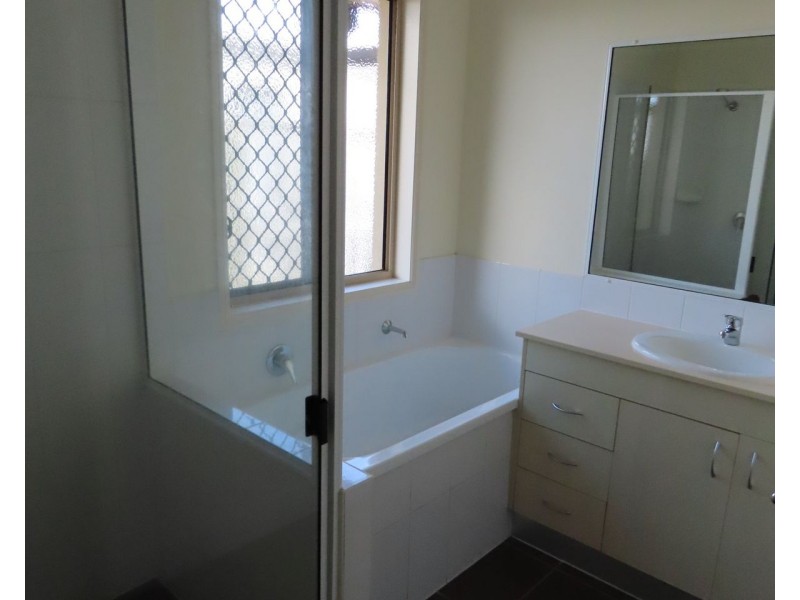 53 Schooner Avenue, Bucasia QLD 4750