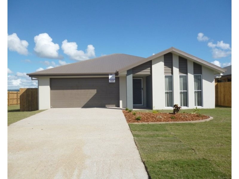 33 Elizabeth Street, Mirani QLD 4754