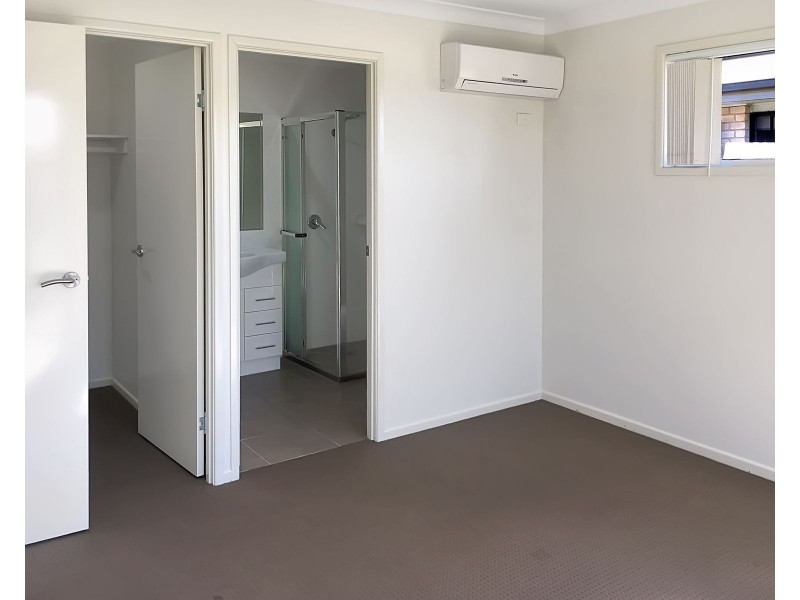 33 Elizabeth Street, Mirani QLD 4754